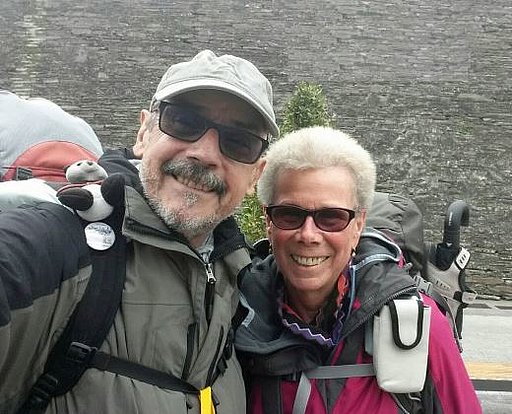 Lungenkrebspatientin Susanne Kranz gemeinsam mit ihrem Mann auf einer Pilgerreise